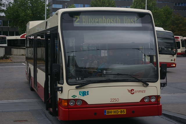 Foto van HER Berkhof Premier 12 LPG 2250 Standaardbus door wyke2207