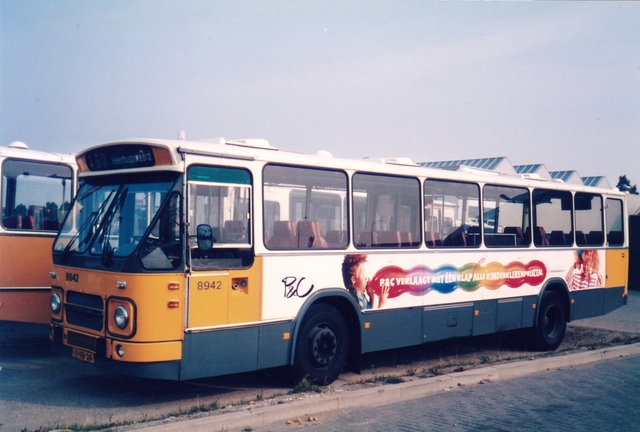 Foto van NZH DAF MB200 8942 Standaardbus door wyke2207