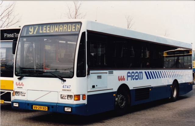 Foto van FRAM Berkhof 2000NL 4747 Standaardbus door wyke2207