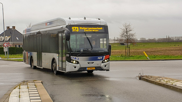 Foto van RET VDL Citea SLE-120 Hybrid 1213 Standaardbus door MetroRET