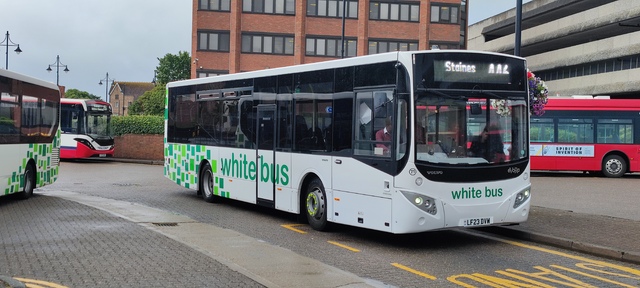 Foto van White MCV Evora 71 Standaardbus door_gemaakt MHVentura