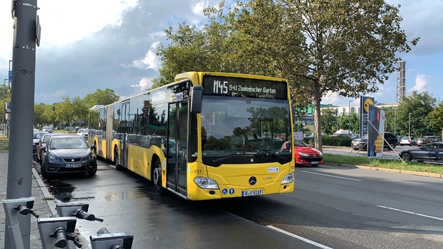 Foto van BVG Mercedes-Benz Citaro G 5137 Gelede bus door Stadsbus