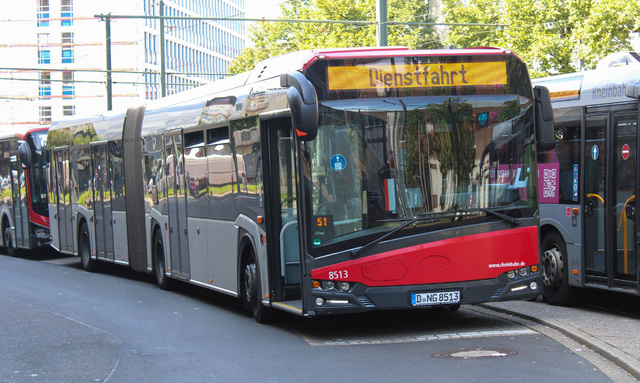 Foto van Rheinbahn Solaris Urbino 18 8513 Gelede bus door_gemaakt BusDordrecht2003