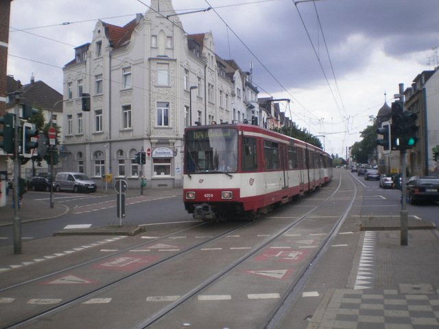 Foto van Rheinbahn Stadtbahnwagen B 4259 Tram door_gemaakt Perzik
