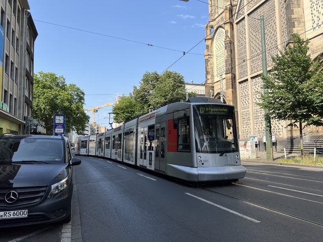Foto van Rheinbahn NF10 2025 Tram door_gemaakt Stadsbus
