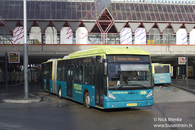 Foto van CXX Van Hool AG300 4643 Gelede bus door_gemaakt Busentrein