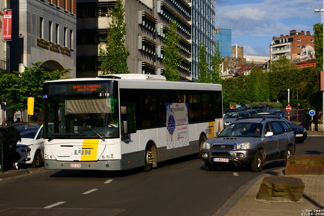 Foto van DeLijn Jonckheere Transit 2000 5119 Standaardbus door tsov