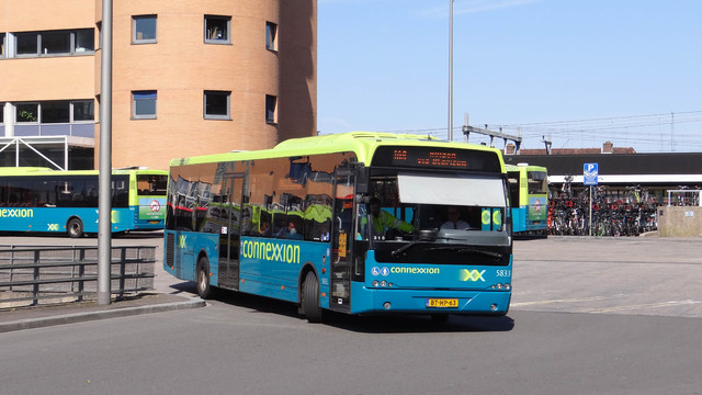 Foto van CXX VDL Ambassador ALE-120 5833 Standaardbus door OVdoorNederland