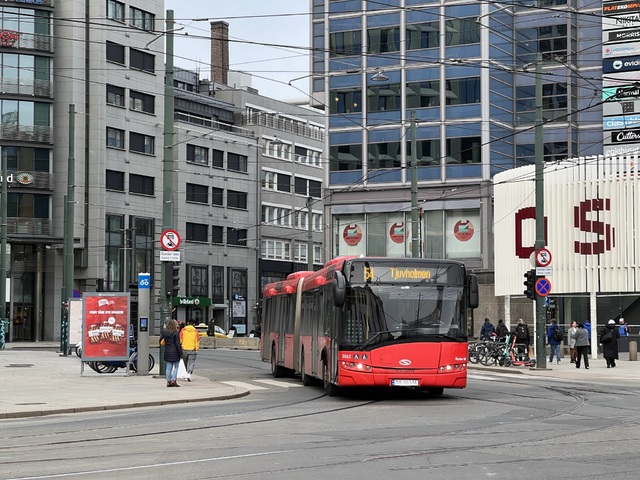 Foto van UniBuss Solaris Urbino 18.75 3062 Gelede bus door Stadsbus