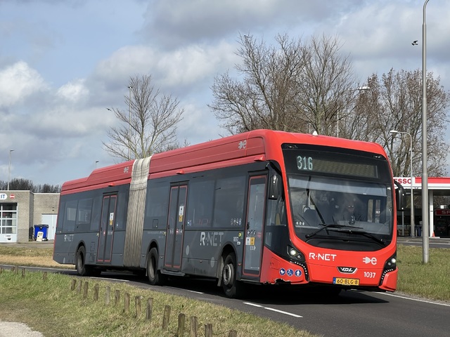 Foto van EBS VDL Citea SLFA-181 Electric 1037 Gelede bus door Stadsbus
