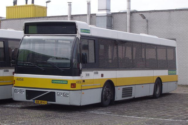 Foto van CXX Berkhof Duvedec 4858 Standaardbus door wyke2207