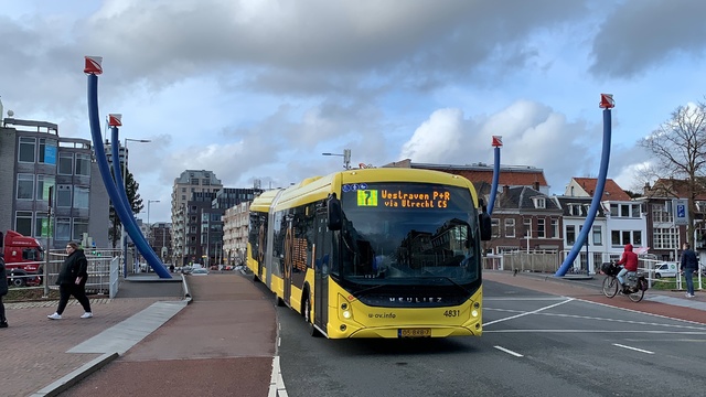Foto van QBZ Heuliez GX437 ELEC 4831 Gelede bus door Stadsbus