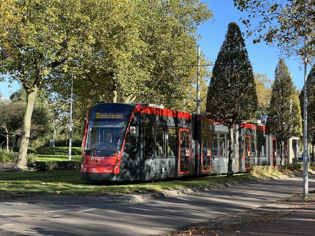 Foto van HTM Avenio 5004 Tram door_gemaakt Stadsbus