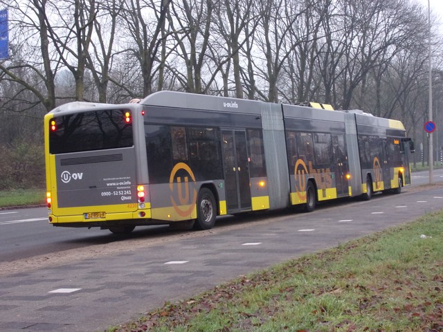 Foto van QBZ Hess LighTram 4220 Dubbelgelede bus door Lijn45