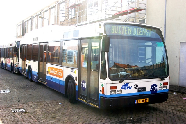 Foto van GVU Van Hool A300 LPG 4104 Standaardbus door wyke2207