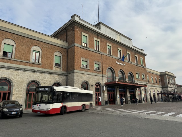 Foto van SETA Solaris Urbino 8.9 LE 184 Midibus door_gemaakt Stadsbus