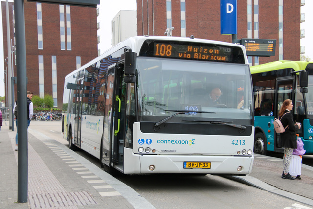 Foto van CXX VDL Ambassador ALE-120 4213 Standaardbus door TrainspotterAmsterdam