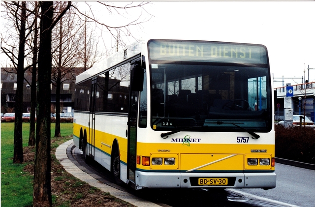 Foto van CXX Berkhof 2000NL 5757 Standaardbus door wyke2207