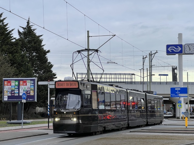Foto van HTM GTL8 3035 Tram door Stadsbus