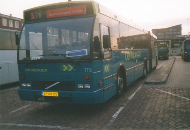 Foto van CXX Den Oudsten B88 G 7113 Gelede bus door_gemaakt PEHBusfoto