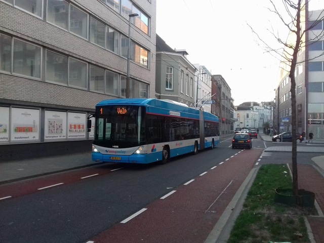 Foto van HER Hess Swisstrolley 5267 Gelede bus door BryanPiro
