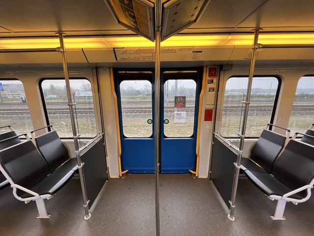 Foto van GVB S1/S2 48 Metro door_gemaakt Stadsbus