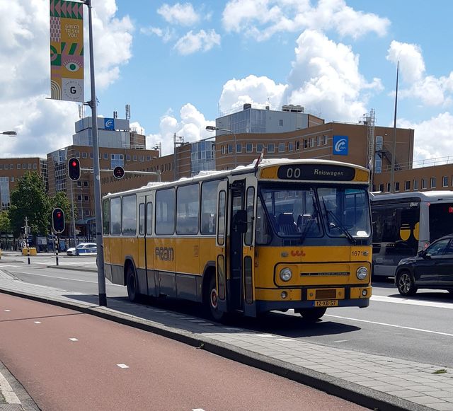 Foto van NBM Leyland-Den Oudsten Standaardstreekbus 1671 Standaardbus door Mem-Martins