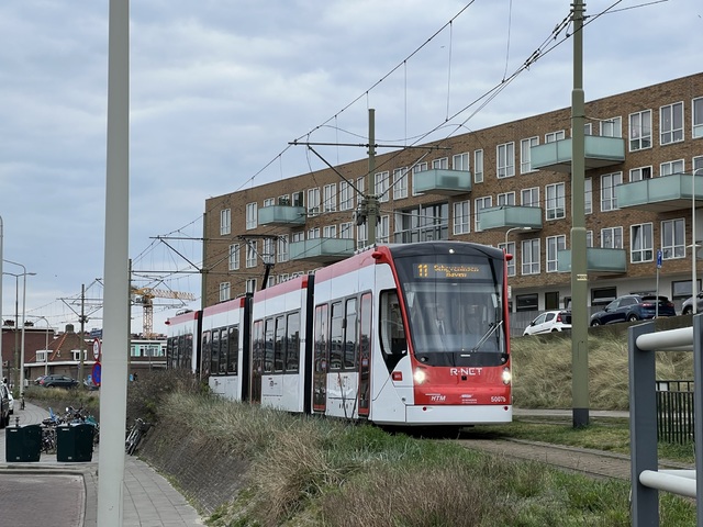 Foto van HTM Avenio 5007 Tram door_gemaakt Stadsbus