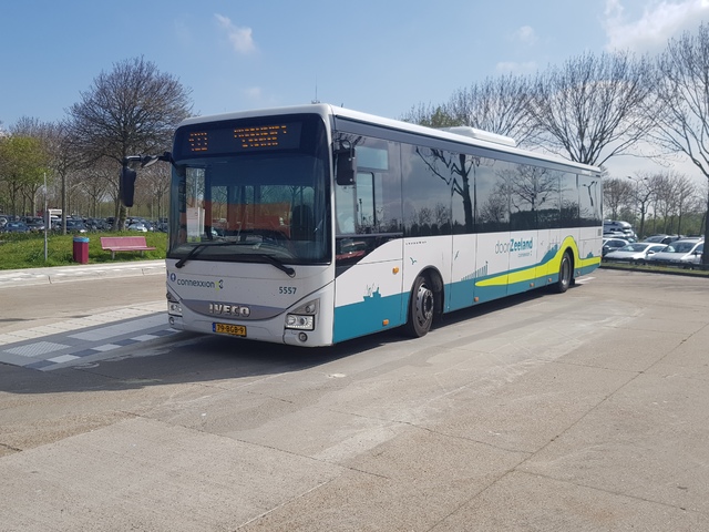 Foto van CXX Iveco Crossway LE (13mtr) 5557 Standaardbus door treinspotter-Dordrecht-zuid