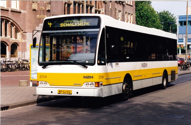 Foto van NZH Berkhof 2000NL 2134 Standaardbus door wyke2207