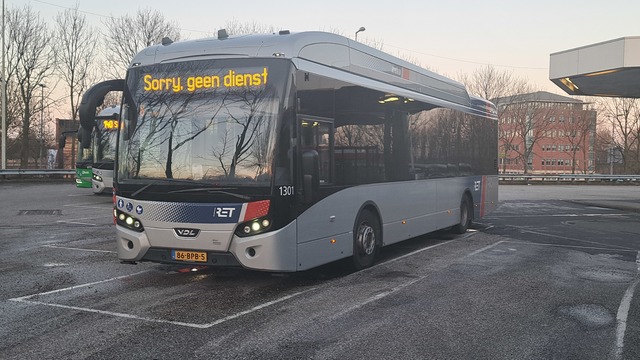 Foto van RET VDL Citea SLE-120 Hybrid 1301 Standaardbus door treinspotterNS