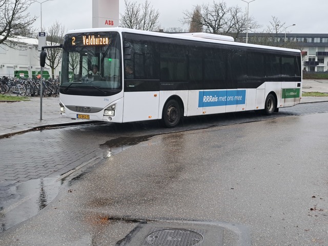 Foto van HER Iveco Crossway LE (13mtr) 2751 Standaardbus door treinspotter-Dordrecht-zuid
