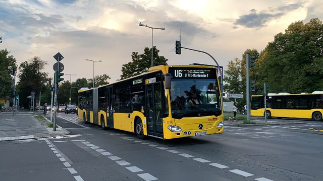 Foto van BVG Mercedes-Benz Citaro G 5337 Gelede bus door_gemaakt Stadsbus