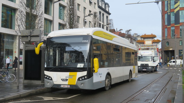 Foto van DeLijn VDL Citea SLE-120 Hybrid 2252 Standaardbus door_gemaakt TreinspotterUtrecht