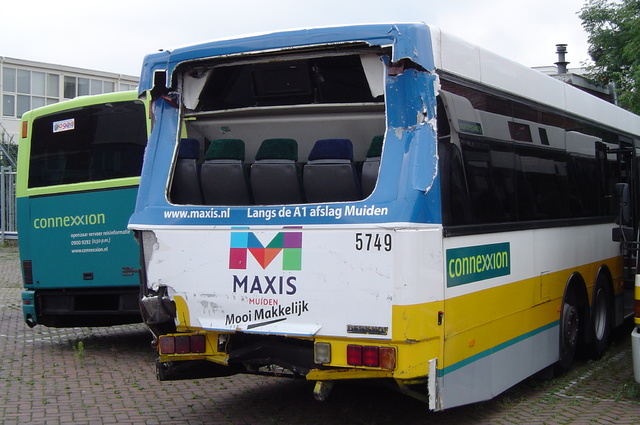 Foto van CXX Berkhof 2000NL 5749 Standaardbus door wyke2207