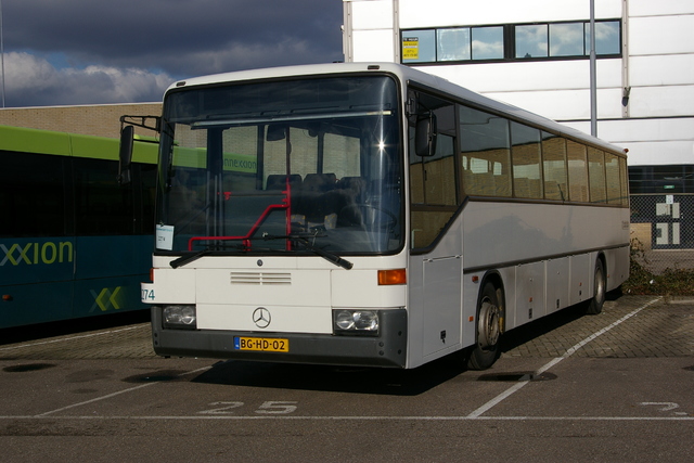 Foto van CXX Mercedes-Benz O408 2274 Standaardbus door wyke2207
