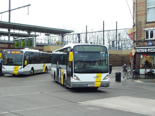 Foto van DeLijn Van Hool A360 5457 Standaardbus door LLBRK
