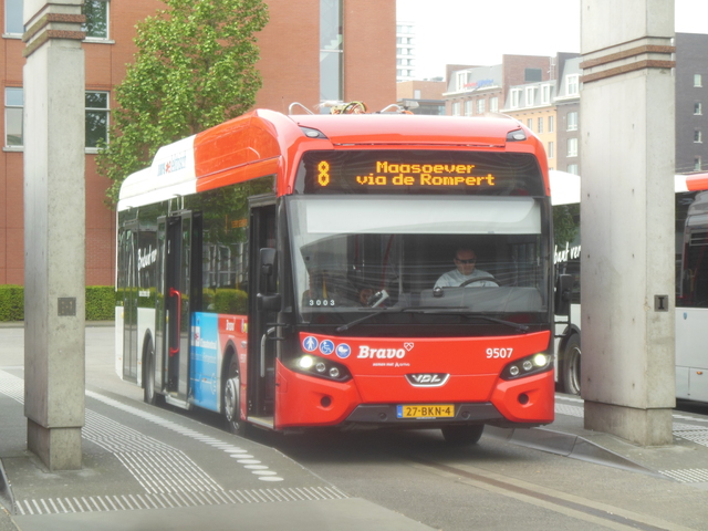 Foto van ARR VDL Citea SLF-120 Electric 9507 Standaardbus door Lijn45