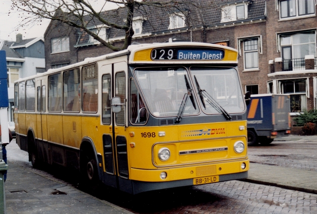 Foto van DVMNWH Leyland-Den Oudsten Standaardstreekbus 1698 Standaardbus door wyke2207