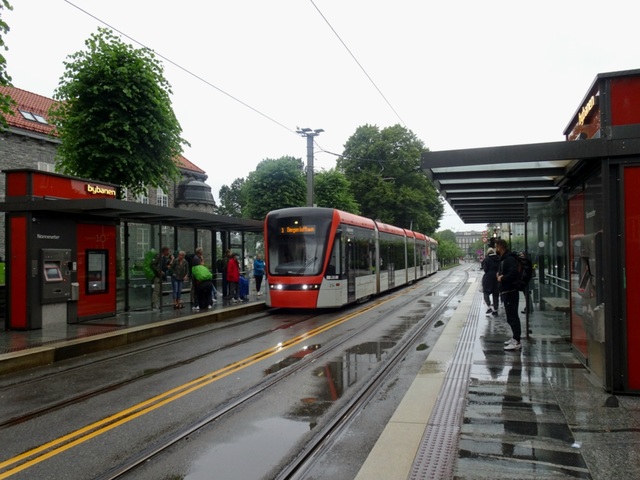 Foto van TideNO Variobahn 214 Tram door Jossevb