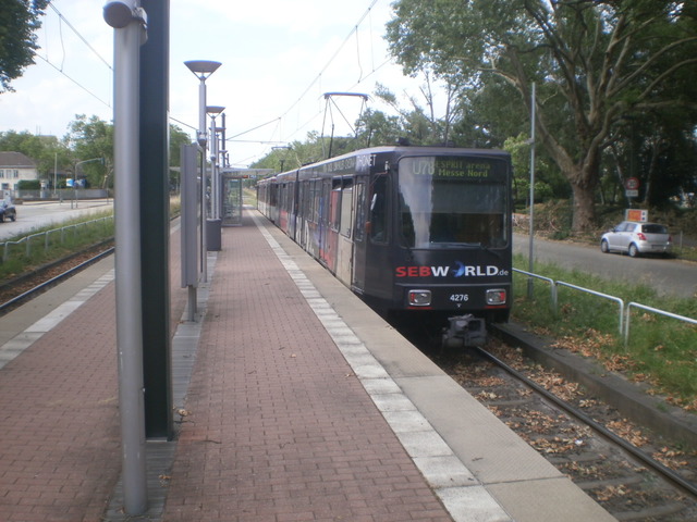 Foto van Rheinbahn Stadtbahnwagen B 4276 Tram door Perzik