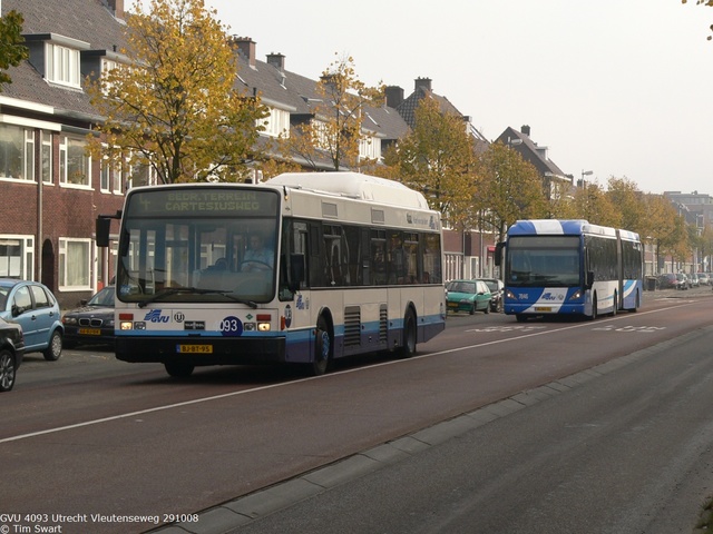 Foto van GVU Van Hool A300 LPG 4093 Standaardbus door tsov