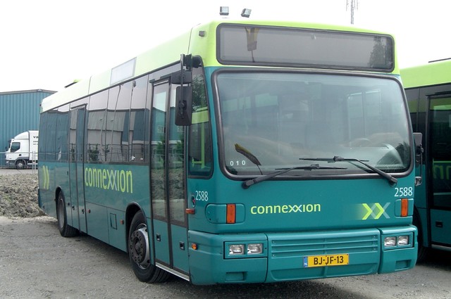 Foto van CXX Den Oudsten B95 2588 Standaardbus door wyke2207