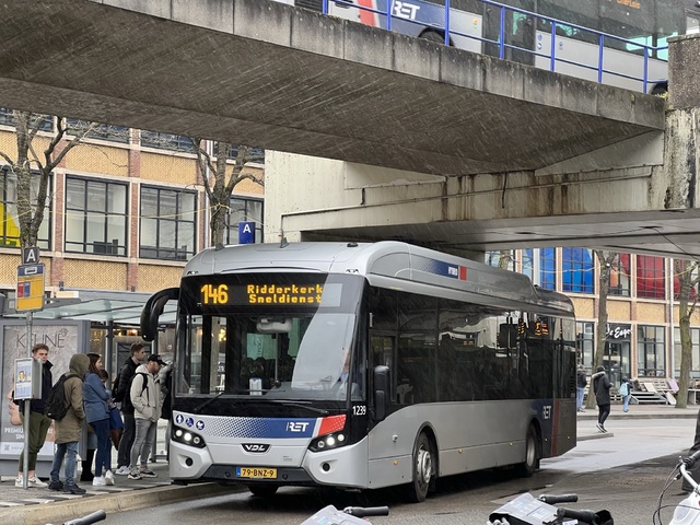 Foto van RET VDL Citea SLE-120 Hybrid 1239 Standaardbus door Stadsbus
