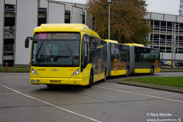Foto van QBZ Van Hool AGG300 4209 Dubbelgelede bus door_gemaakt Busentrein