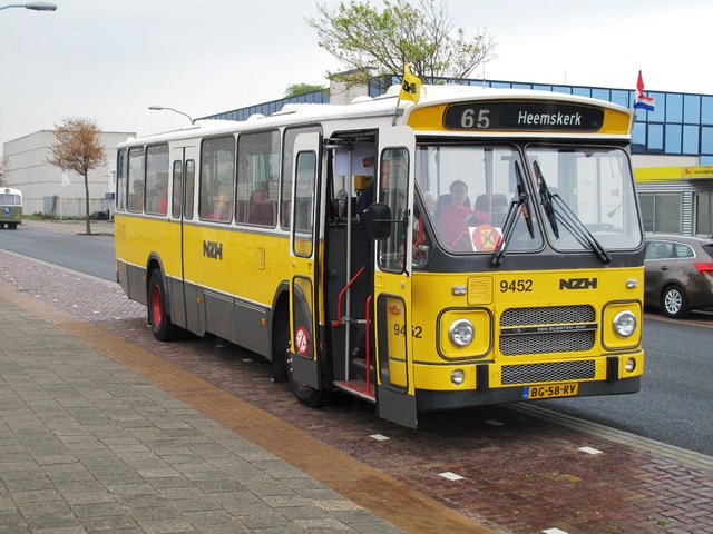 Foto van NZHVM DAF MB200 9452 Standaardbus door Jelmer