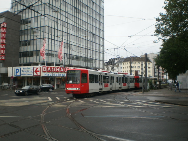 Foto van KVB Stadtbahnwagen B 2207 Tram door Perzik