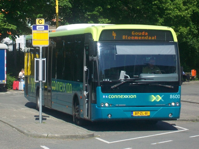 Foto van CXX VDL Ambassador ALE-120 8600 Standaardbus door wyke2207