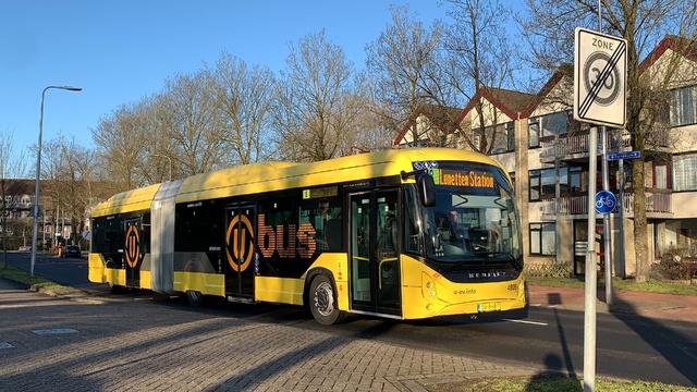 Foto van QBZ Heuliez GX437 ELEC 4809 Gelede bus door_gemaakt Stadsbus