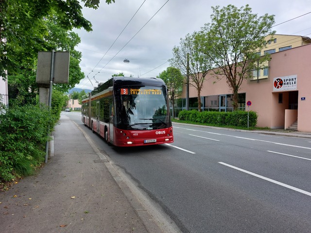 Foto van Salzburg Hess Swisstrolley 403 Gelede bus door_gemaakt Jossevb